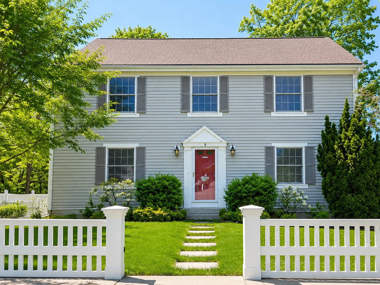 4 bed, 2.5 bath, 1728 sqft, $5,500 — Photo 1