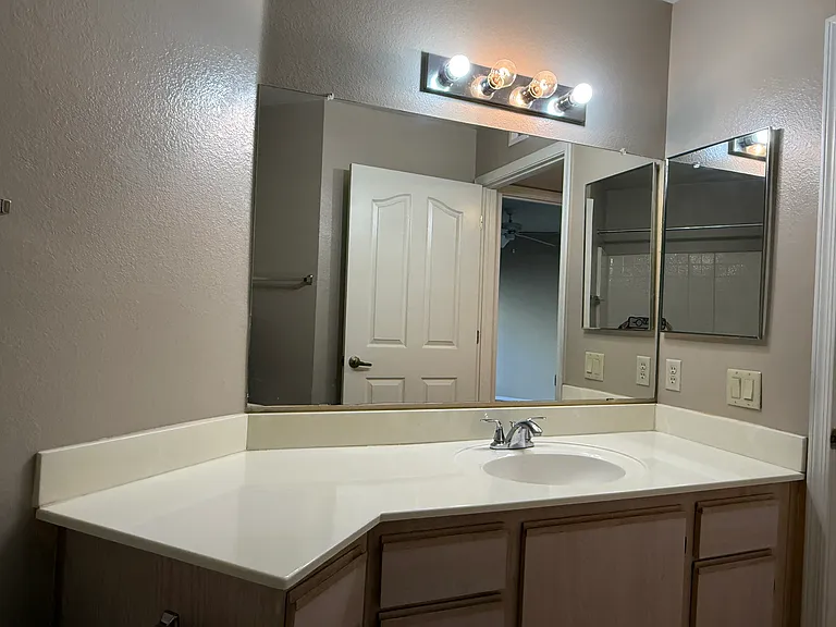 5751 N Kolb Rd #11102 — Photo 15