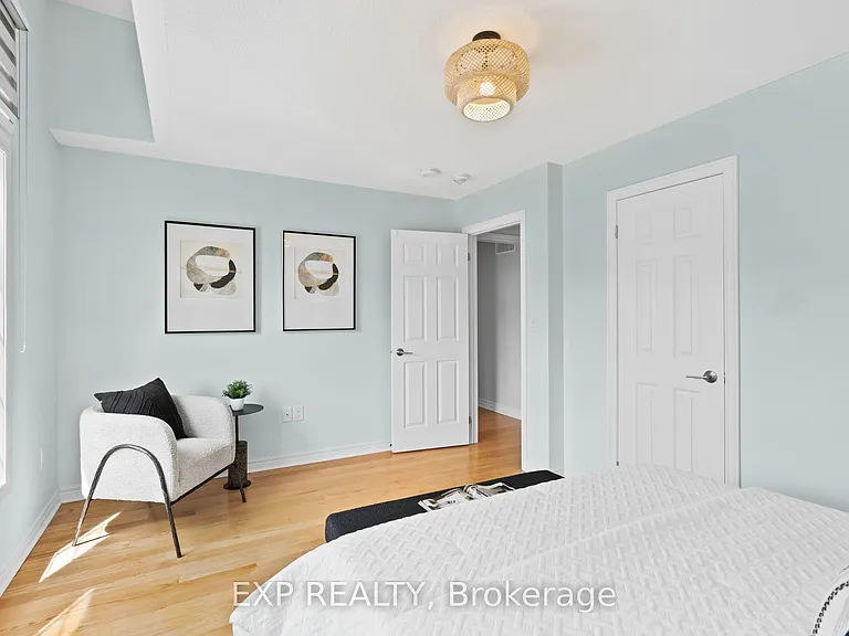 131 Greenwood Rd — Photo 21