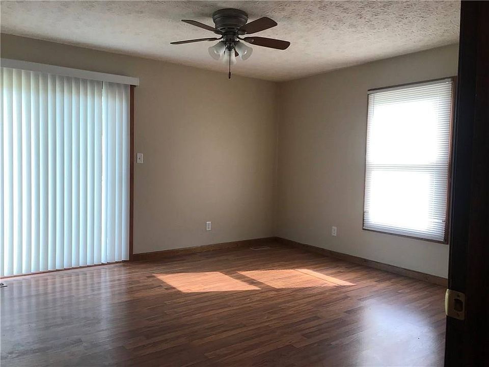 2nd image of 595 Mac Beth Dr