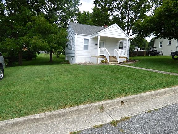 2nd image of 240 W Fulton St