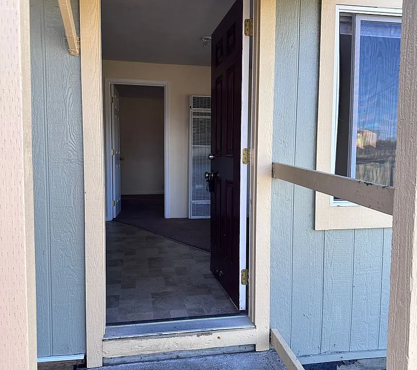 160 Melvin Ln