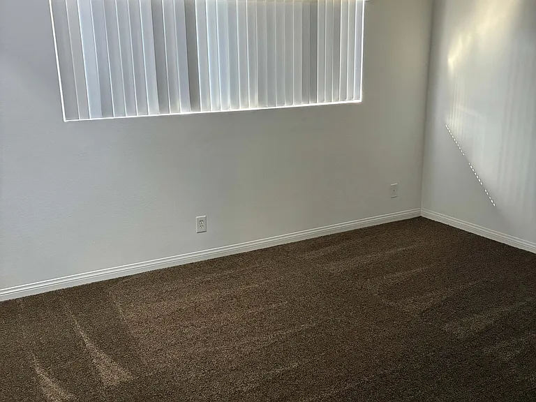 15120 Woodruff Apartments — Photo 16