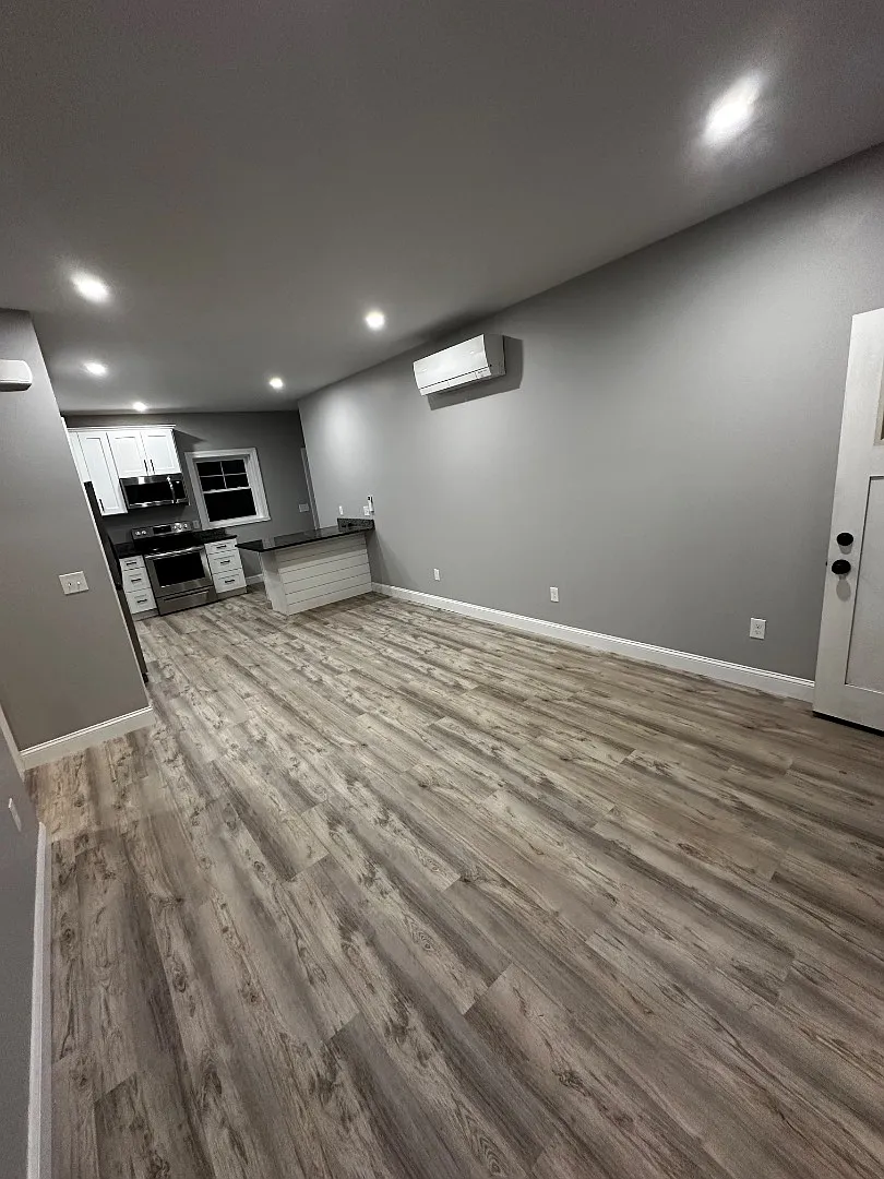 3 Emerald Drive - C — Photo 4