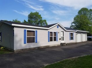 204 E Hurlbut St, Charlevoix, MI 49720