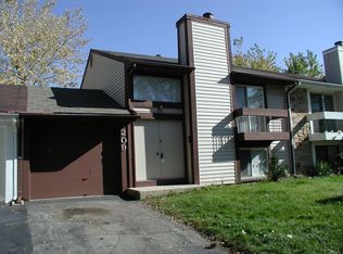 209 Elmwood Rd, Romeoville, IL 60446