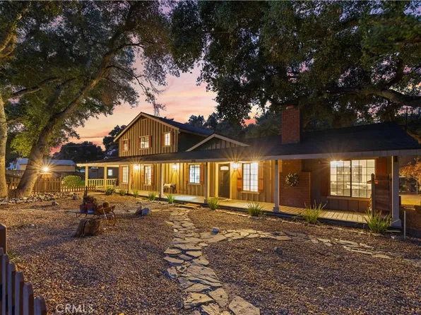 16219 Oak Bluff Rd, Santa Clarita, CA 91387