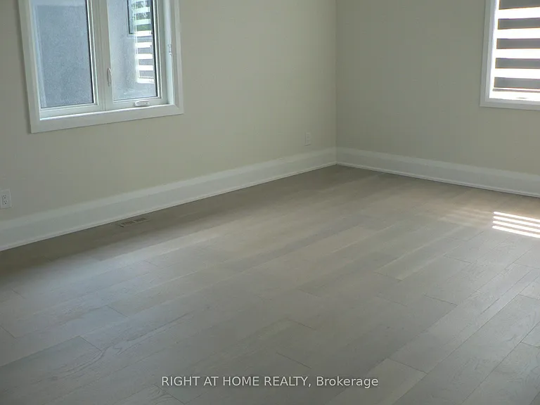 13 Bell Park St — Photo 19