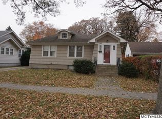 1124 2nd St SW, Mason City, IA 50401