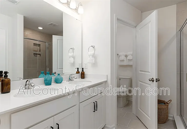 506 Trotters Ln — Photo 9