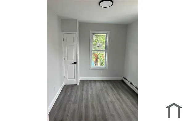 Building Photo - 1530 Rosedale Ave