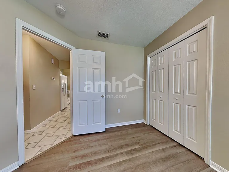 10419 Salisbury St — Photo 14