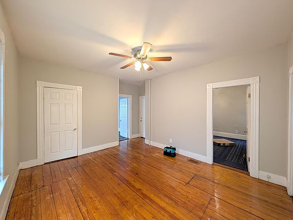 5th image of 3 Essex St #2