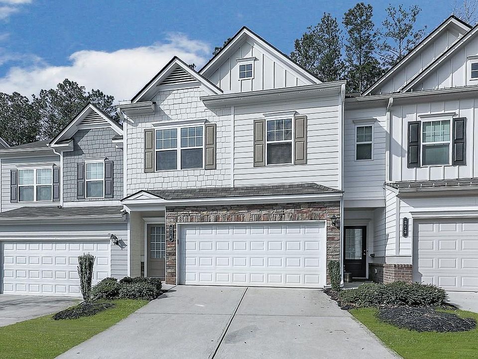 1st image of 204 Centennial Cir