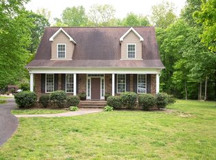 2076 Linnwood Way, Greenbrier, TN 37073