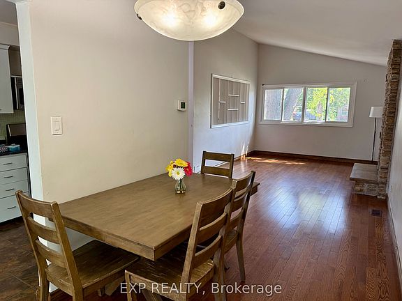 5th image of 6 Mid Pines Rd