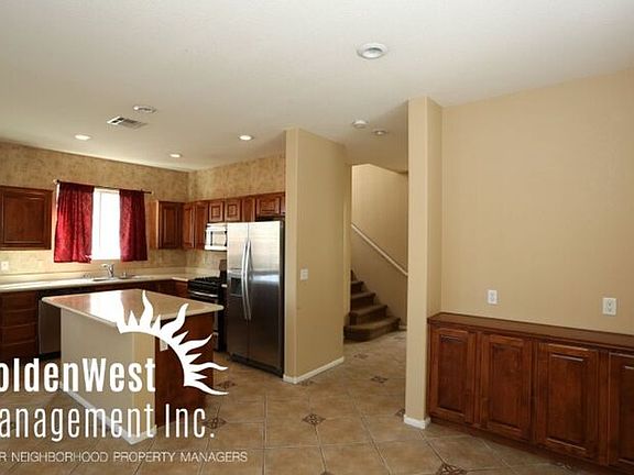 4th image of 5878 Willow Trace Ave
