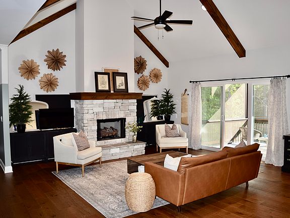 3rd image of 6409 Shirley Pond Rd