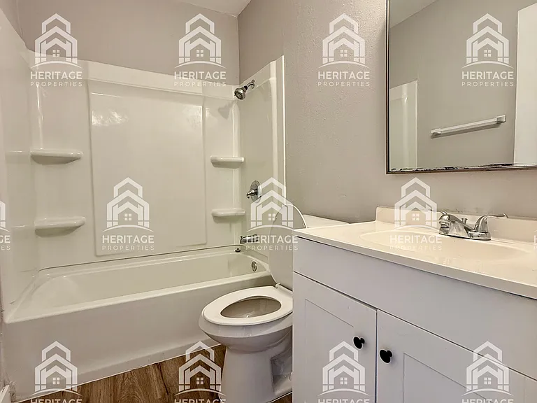 5809 Kilpatrick Ave — Photo 5