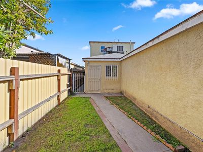 10328 Juniper St, Los Angeles, CA, 90002