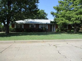 2724 NW 34th St, Lawton, OK 73505