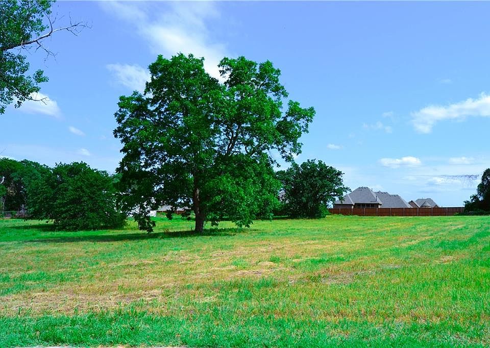 1st image of 10208 Canary Ln