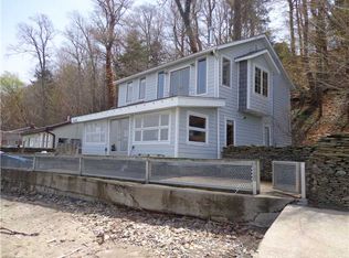 3643 Lake Front Dr, Erie, PA 16505