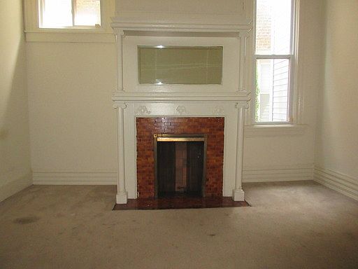 4th image of 1445 Worthington St #17911684
