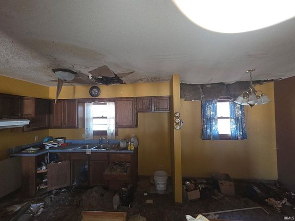 4th image of 1567 Elizabeth Ave