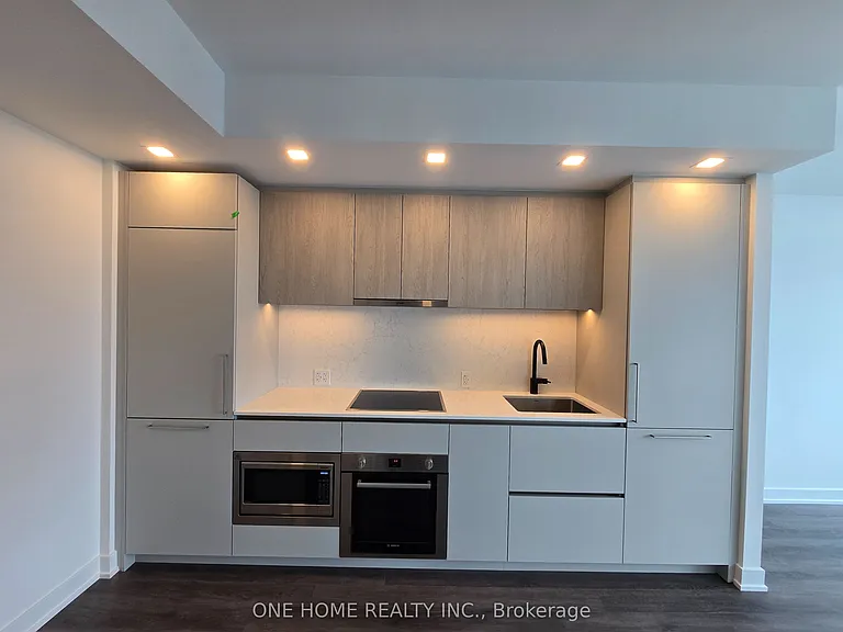609 Sherbourne St #3403 — Photo 8
