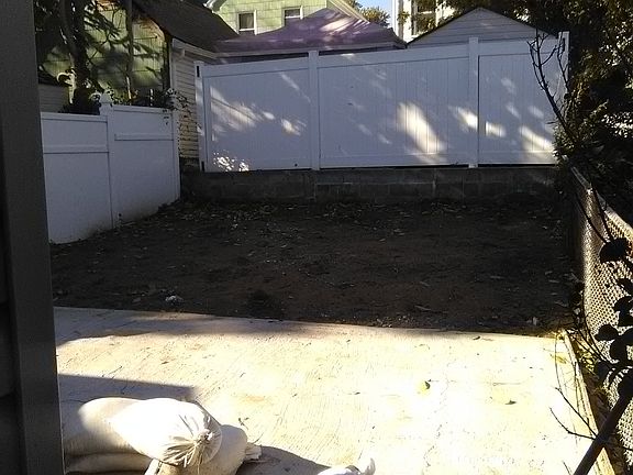 5th image of 55-17 116th Dr