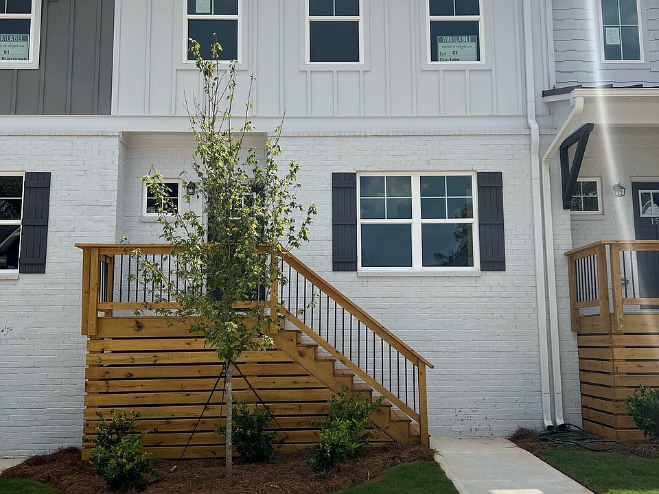 1st image of 1577 Salem Dr #82
