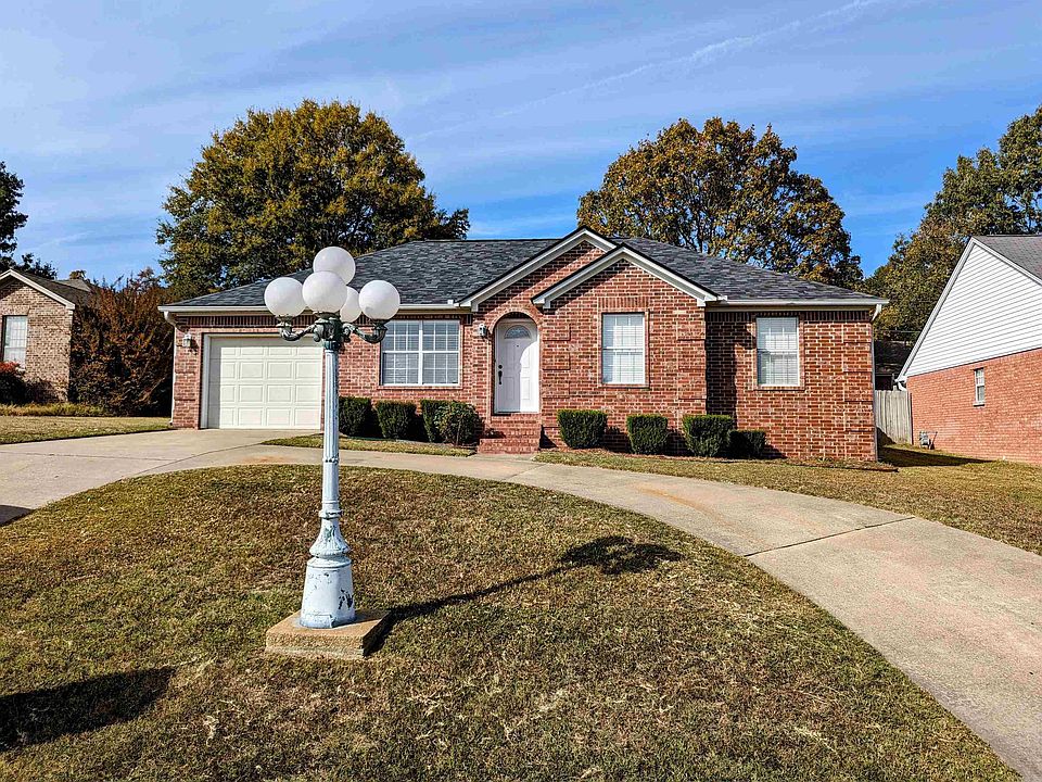 1st image of 206 Summerwood Dr