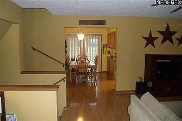 5th image of 329 Susan Dr