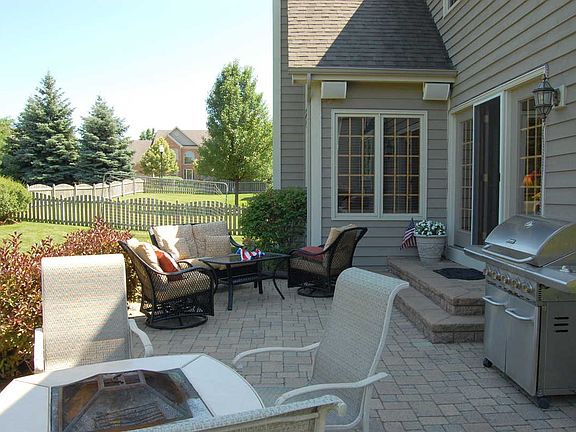 5th image of 807 Waterside Dr