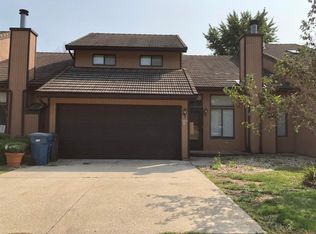 1207B Lakewood Dr, Morris, IL 60450