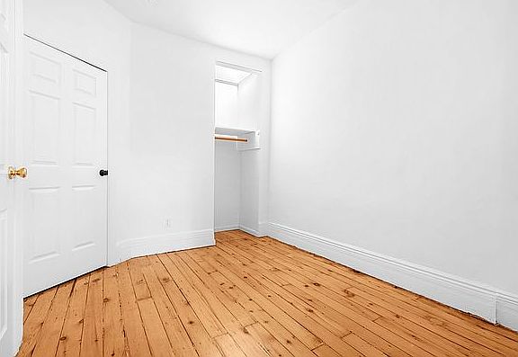 4th image of 351 6th Ave APT 4
