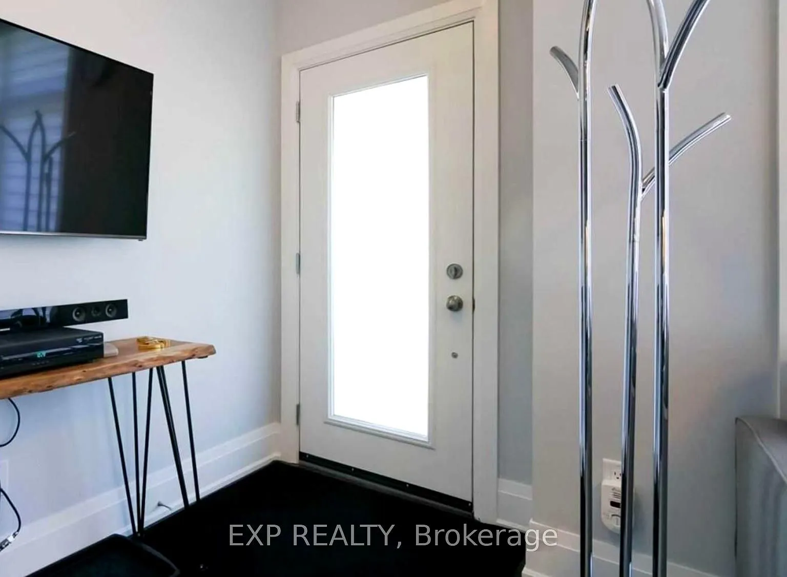 2 bed, $2,750 — Photo 3