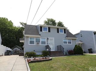 47 Laurel St, Hopelawn, NJ 08861