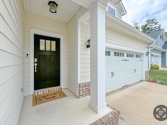 4th image of 1128 Willow Crossing Dr