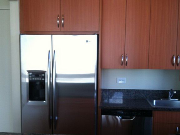 3rd image of 100 W 26th St APT 32A
