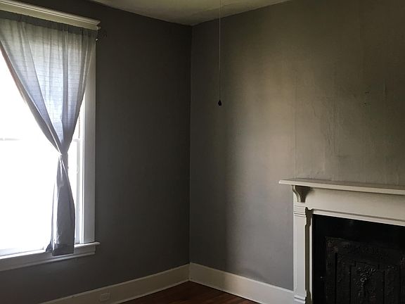 2nd image of 714 Madison St