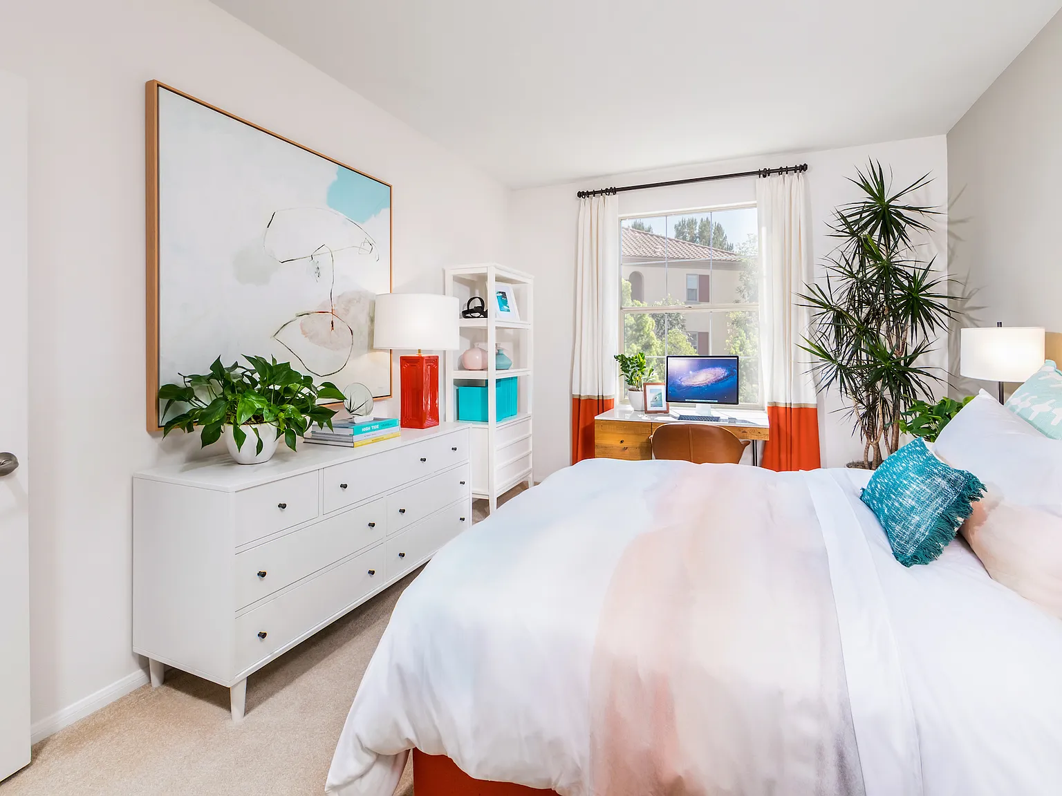 Woodbury Square Apartment Homes — Photo 4