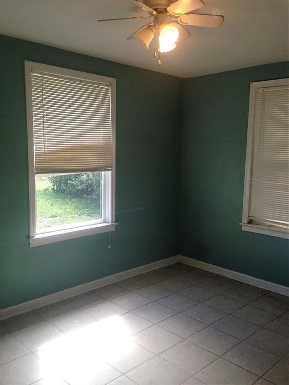 115 Longfellow Boulevard - 1 — Photo 2