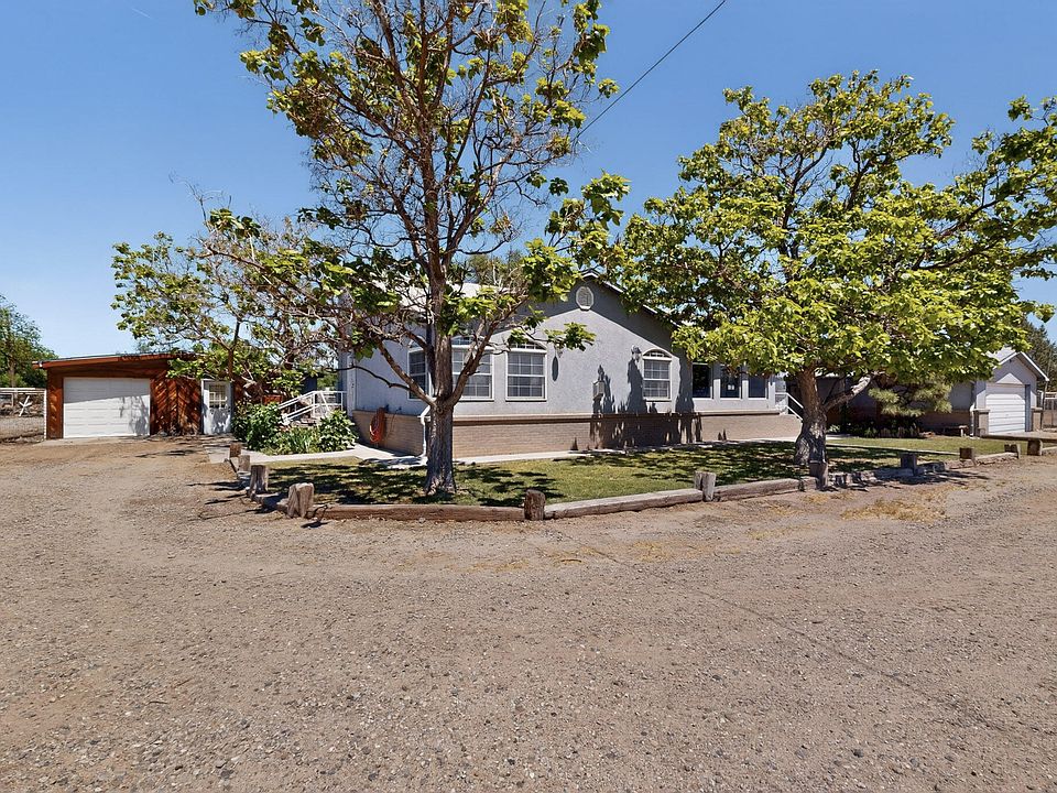 1st image of 13 Maestas Rd