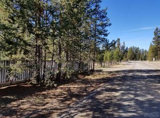 1072 Fort Jack Pine Dr, Gilchrist, OR 97737