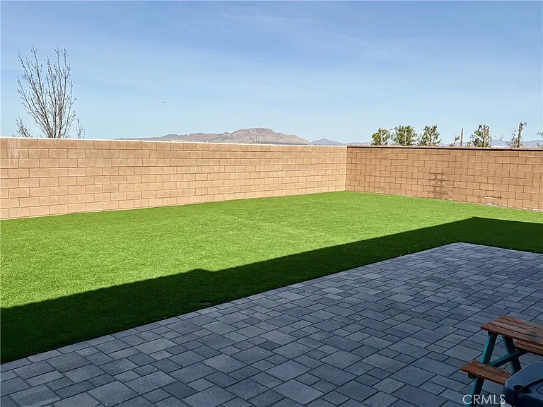 12686 Alveda St — Photo 5