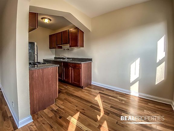 5th image of 4737 N Hermitage Ave APT 208