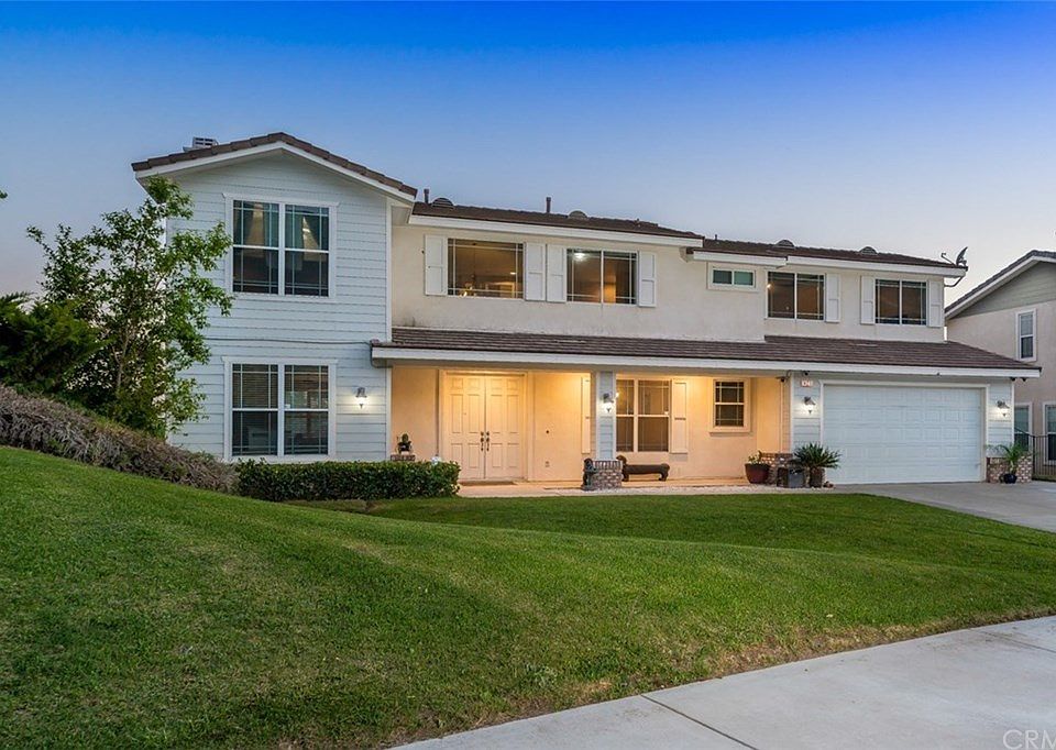 1st image of 421 W Aries Ln
