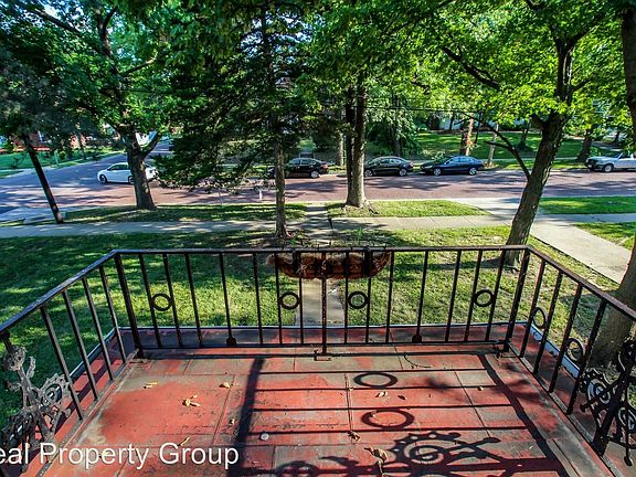 5th image of 1509 University Ave APT 4